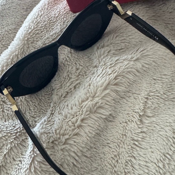 Valentino Black Cat-Eye Sunglasses main image 5